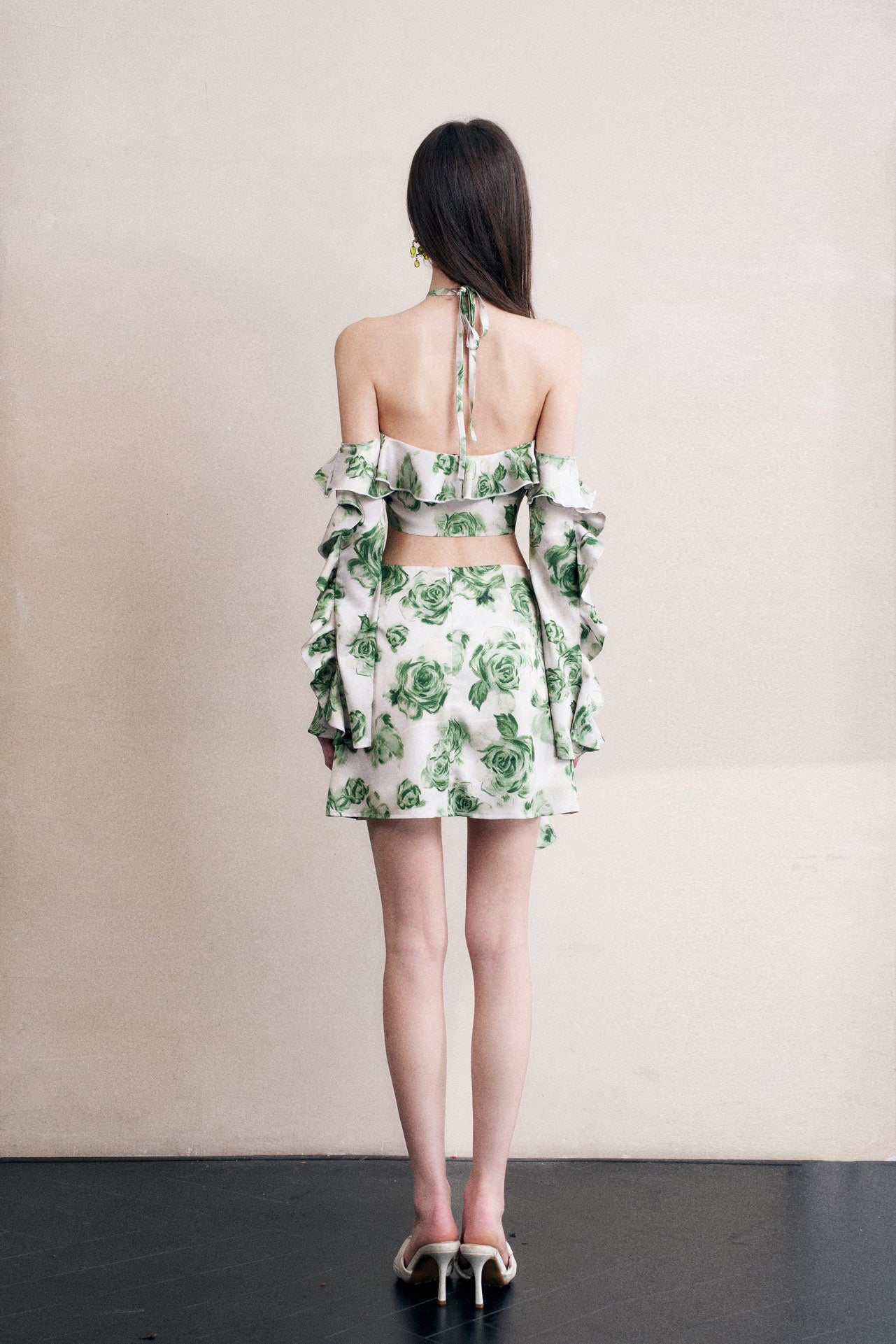 Green Floral Print Off-shoulder Ruffle Halter Crop Top