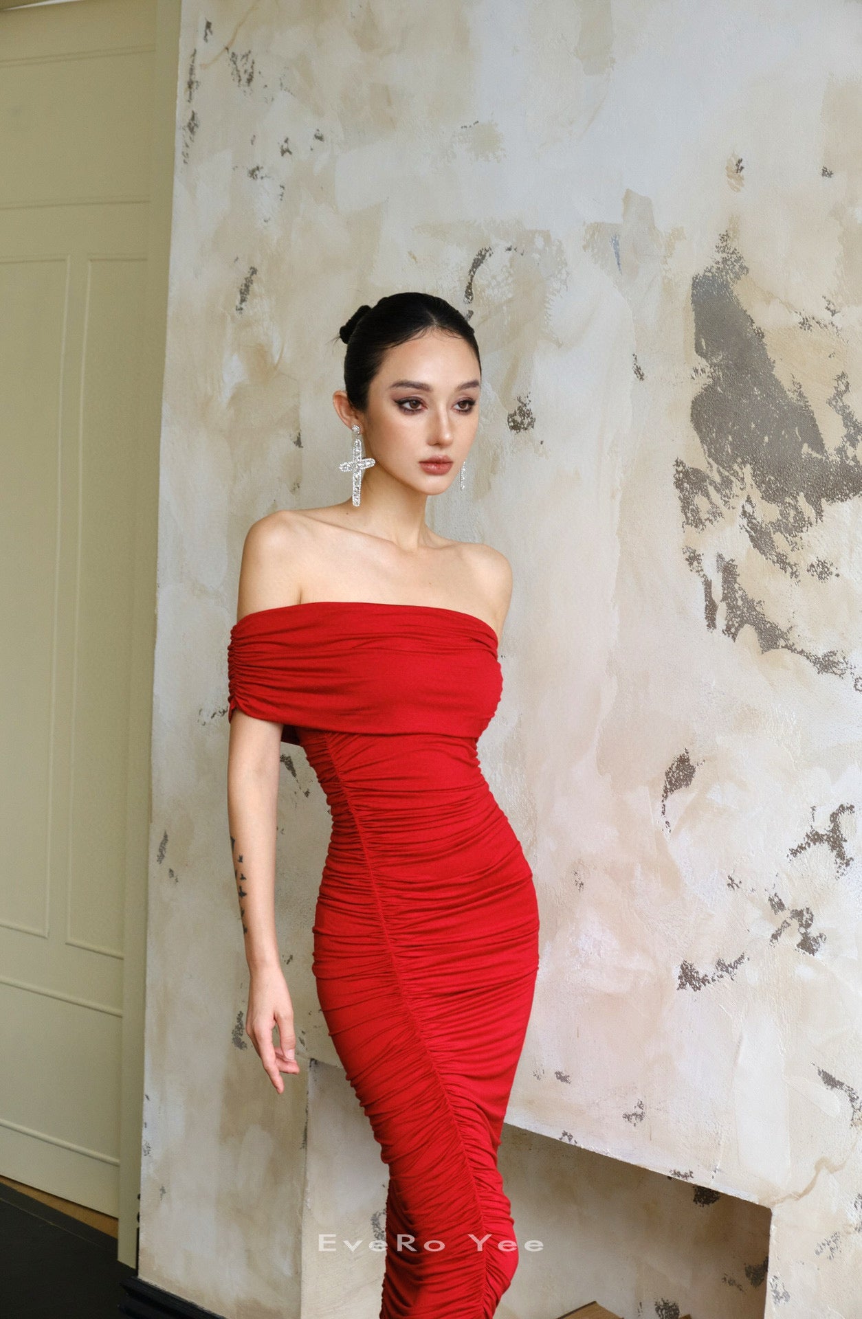 Red off-shoulder Ruched Midi Dress