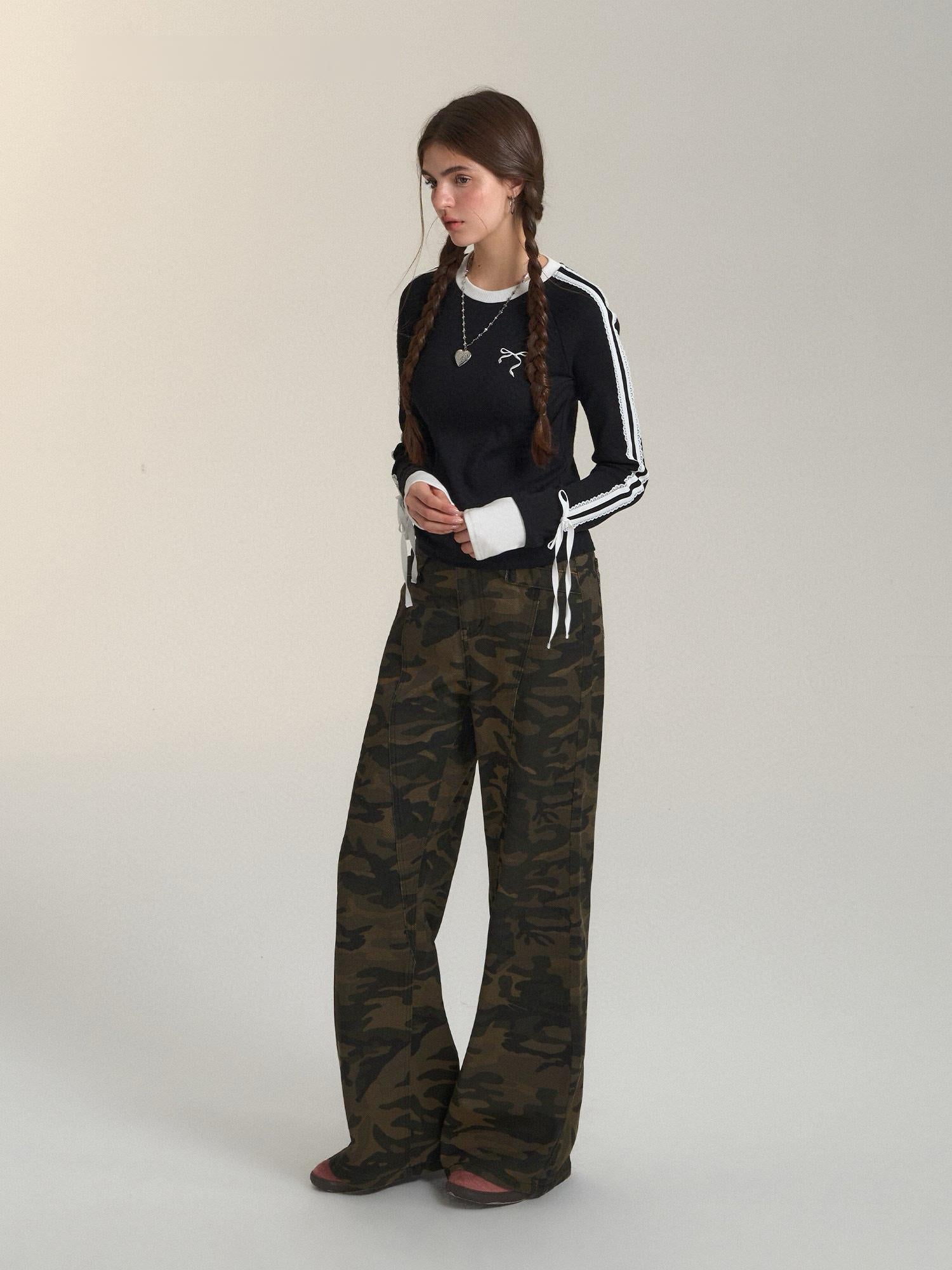 Retro Wide-Leg Camouflage Cargo Pants