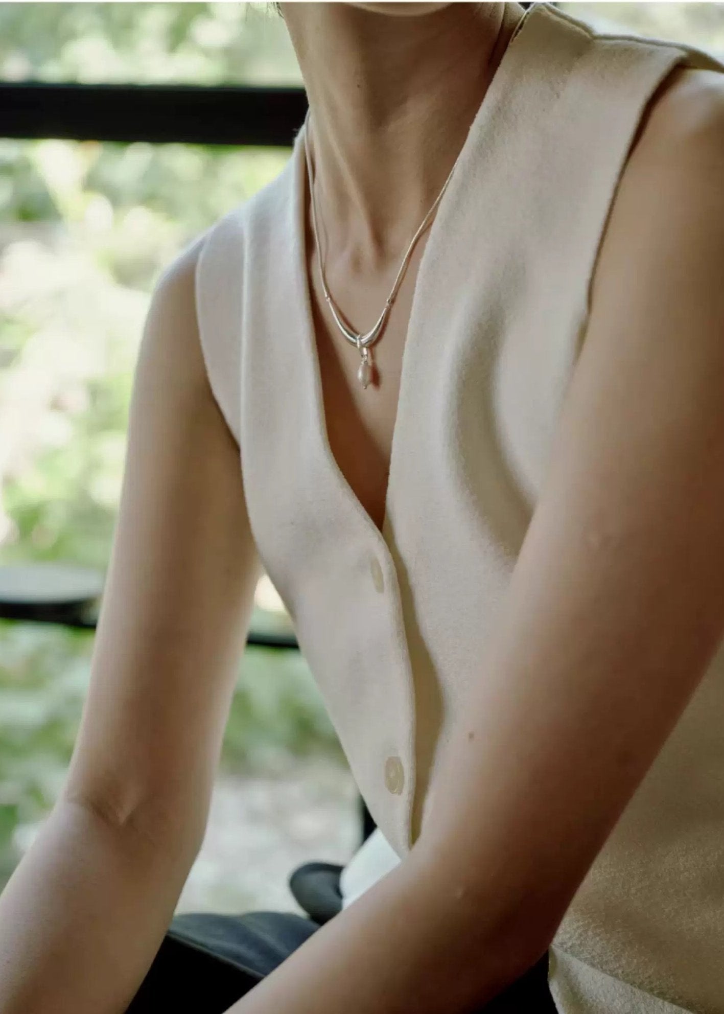 Pearl Smile Pendant Chain Necklace